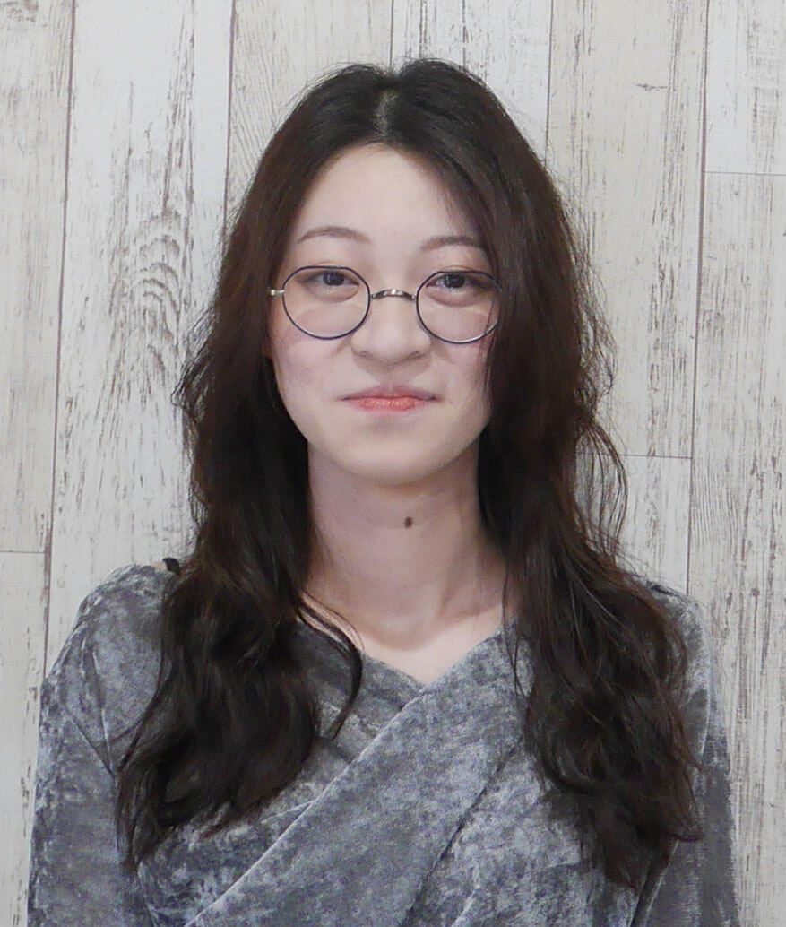 スタッフ：盛田凪紗